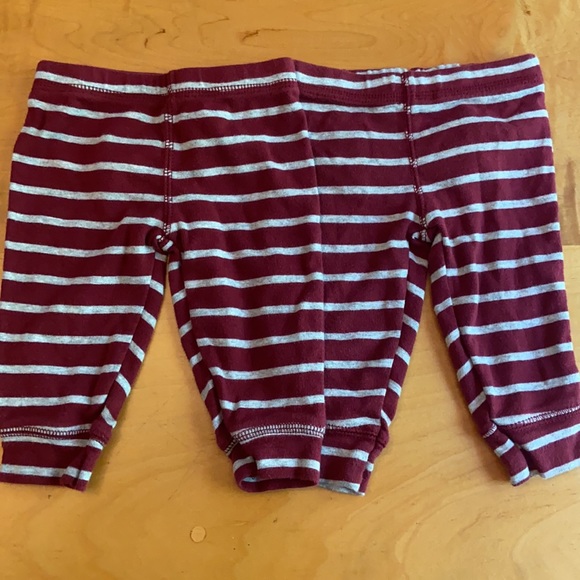 Carter’s “Hunk” Double Set Bundle - Picture 9 of 12